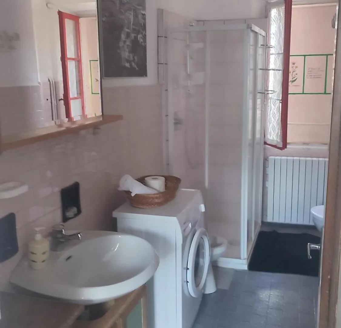 Antica Officina Apartment Mandello del Lario 0*,  Italy
