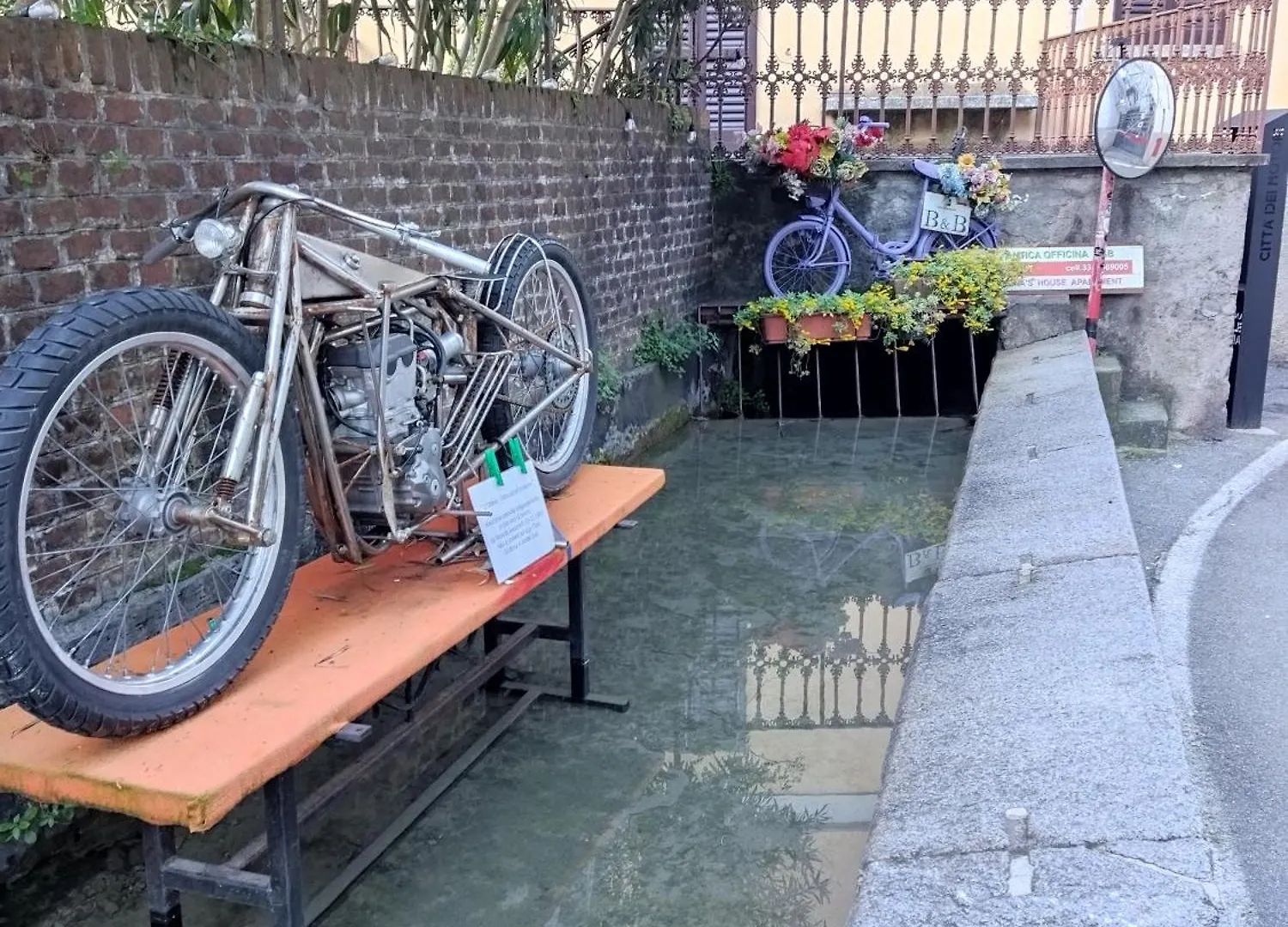 Antica Officina Apartment Mandello del Lario Italy