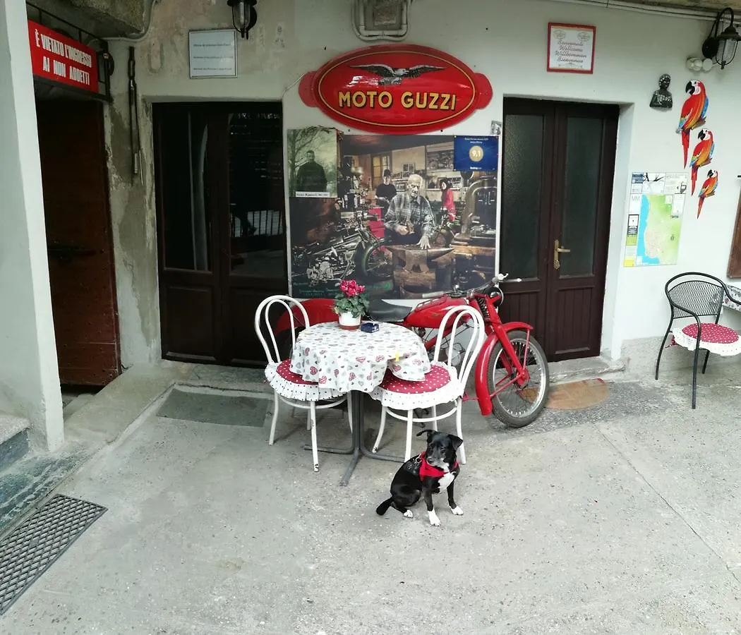 Antica Officina Apartment Mandello del Lario 0*,  Italy